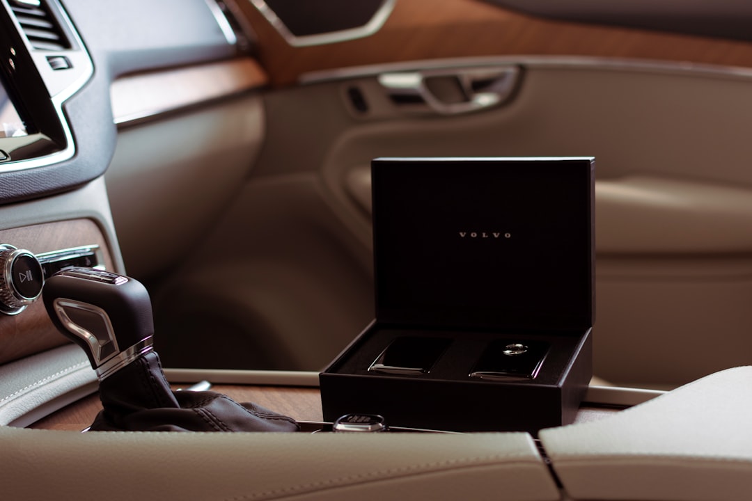 The Ultimate Guide to Luxury Travel Accessories You Can’t Miss