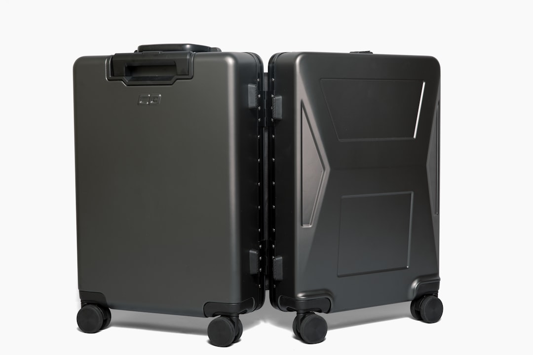Traveling in Style: The Best Equipment from ElitesVoyager.com